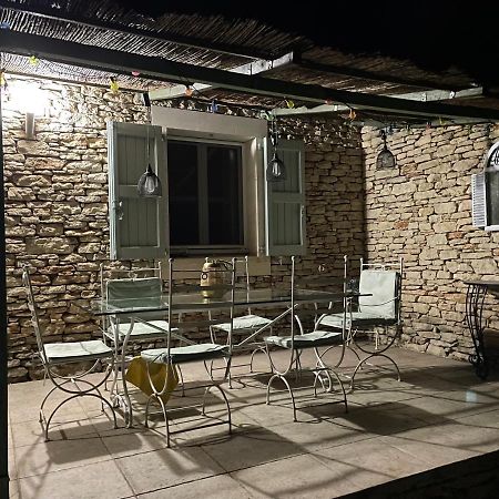 Vila La Luberonne Gordes Exteriér fotografie